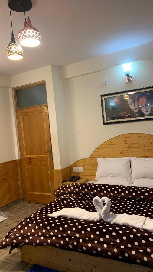 Hadimba Regency Hostel Manali  Ngoại thất bức ảnh